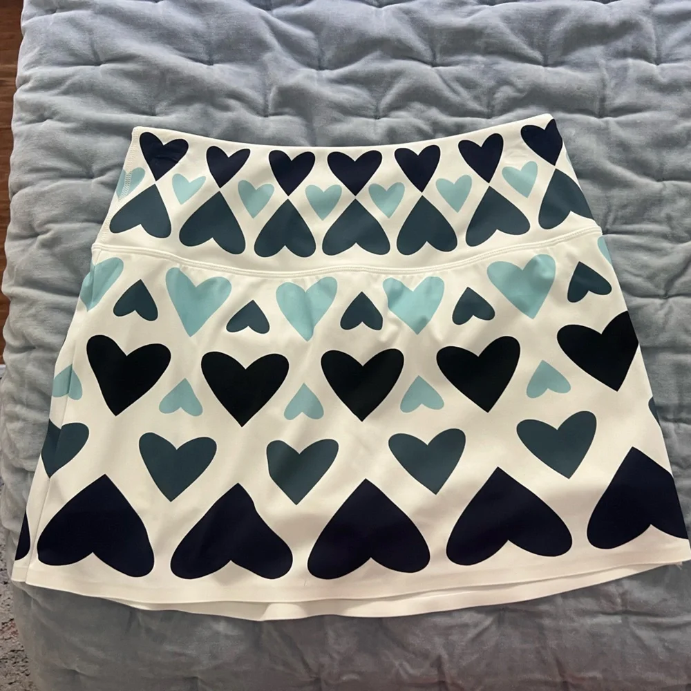 Urban Savage tennis skirt size Medium. NWT - Picture 1 of 2